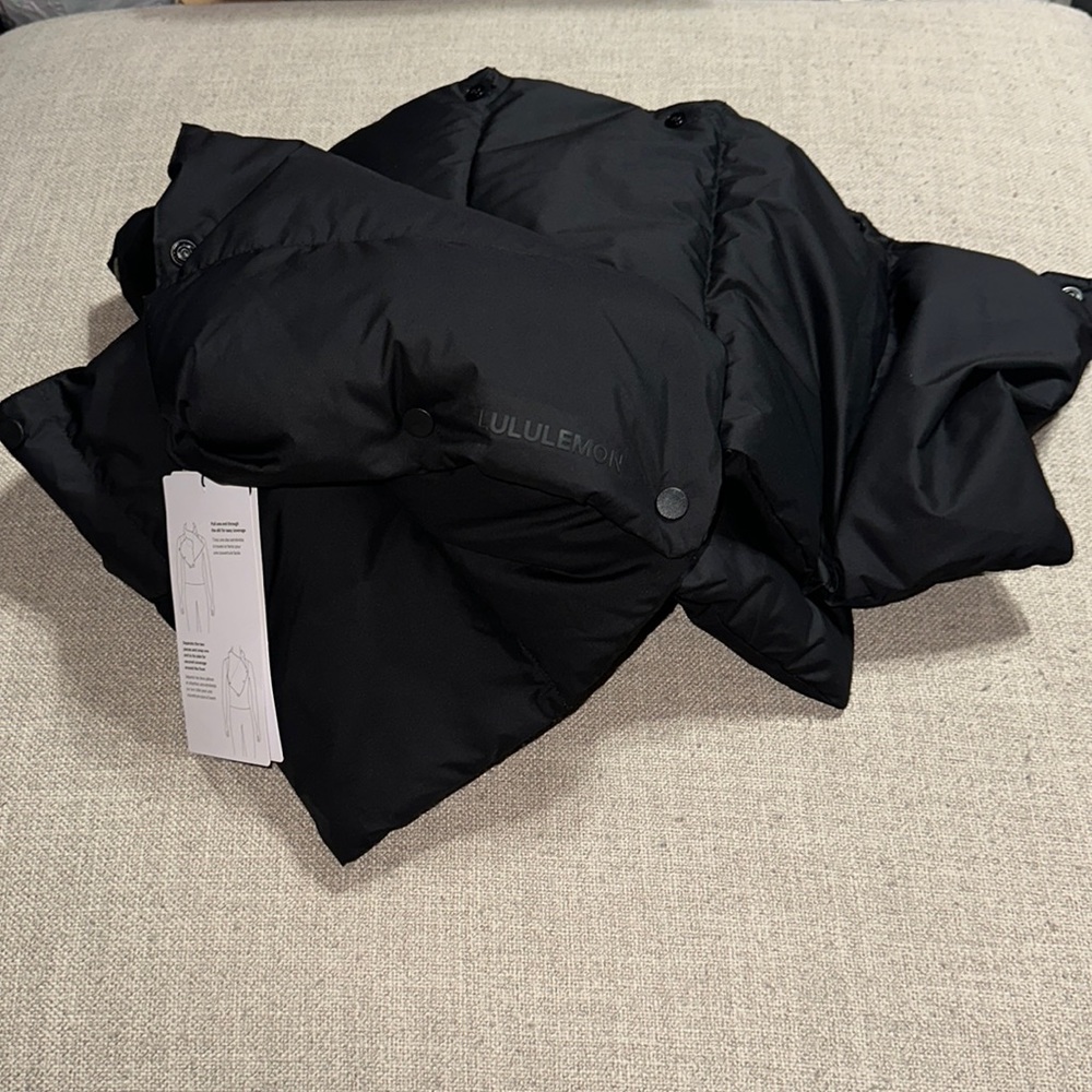 Lululemon Puff Scarf